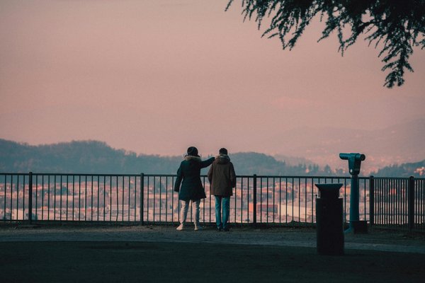 Discover the Charm of London"s Historic East End: Join a Guided Walking Tour of Its Iconic Markets!