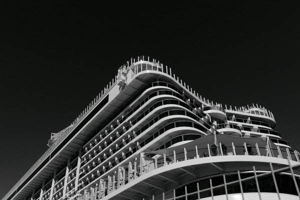 Unveiling the Art of Traditional UK Pottery: Where to Immerse Yourself in Craftsmanship